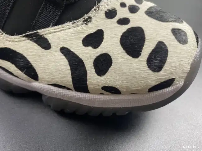 HYPE 11 INSTINCT JORDAN AR0715-010 ANIMAL AIR 0613